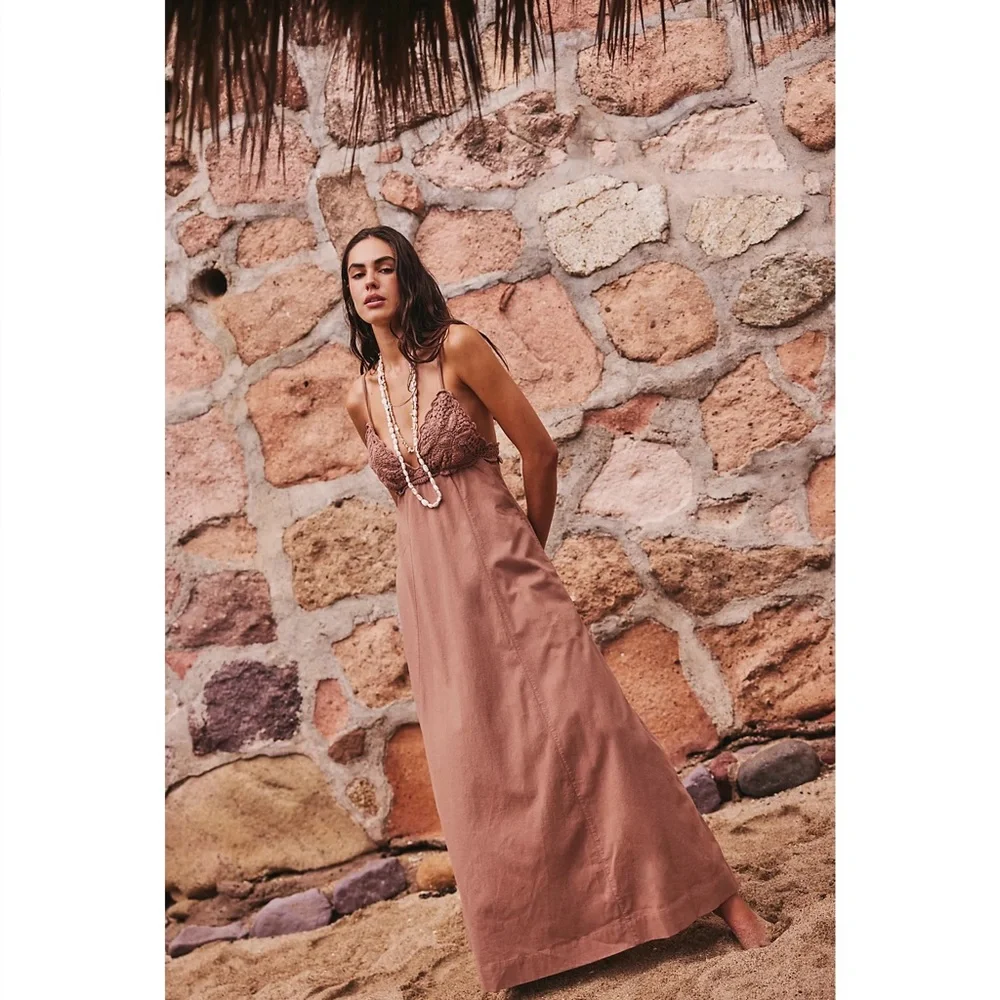 Free People Lovey Maxi Dress Crochet in Brownie (M) NWT - Picture 1 of 5